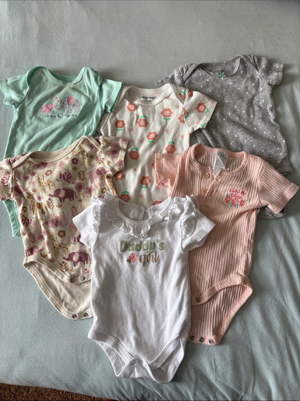 Bundle of girls 3-6m bodysuits